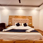 Manali Castle - Hotel & Resort