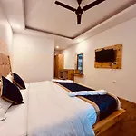 Manali Castle - Hotel & Resort
